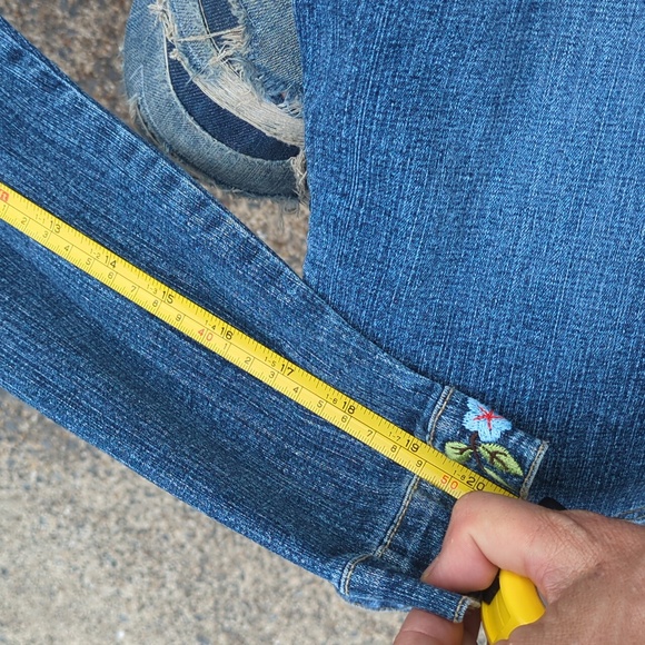 Y2k Girls Embroidered Blue Denim Jeans - Picture 10 of 12